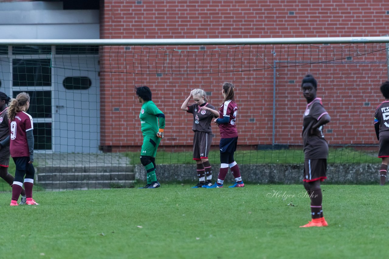 Bild 100 - C-Juniorinnen Halstenbek-Rellingen - St.Pauli : Ergebnis: 0:5